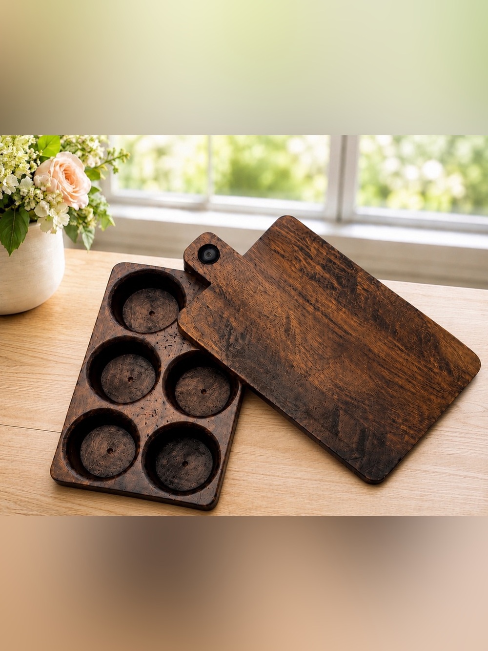 Vintage Williams Sonoma Rustic Heavy Wood Spice/Egg Box With Lid/Cutting Board